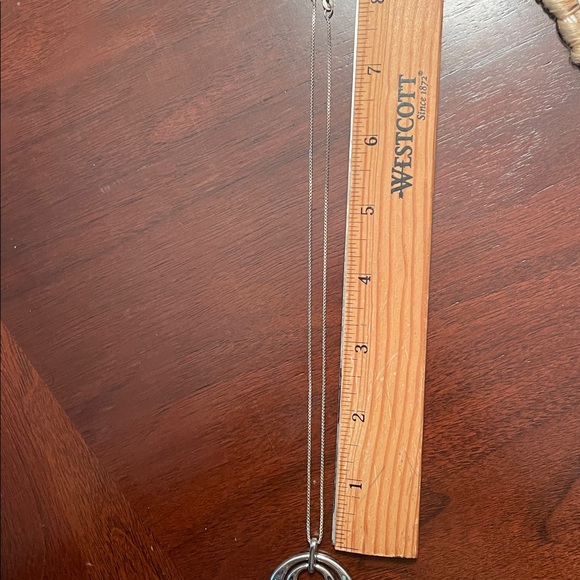 Elegant Silver Abalone Pendant Necklace - Picture 5 of 7